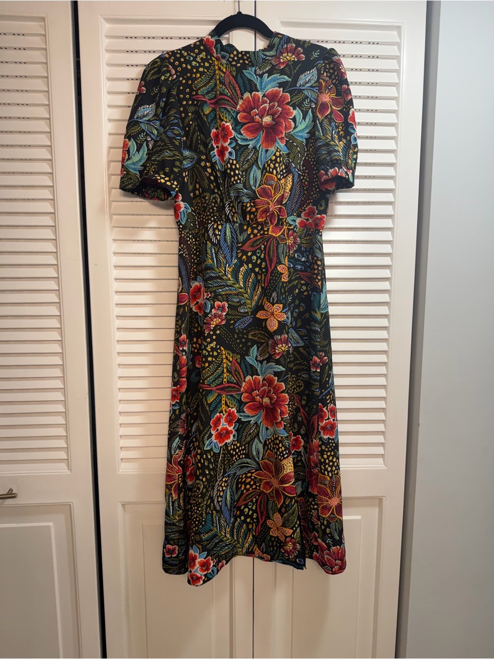 Julia Jordan Black Floral Midi Dress with Red and Blue Blooms
